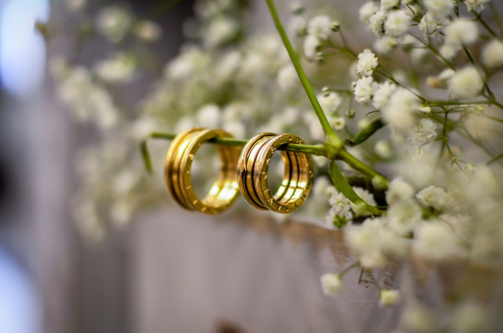 wedding rings in color
