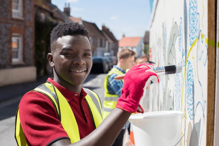 painting mural