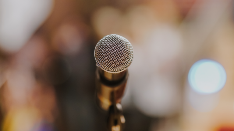 Image of a microphone with a blurred background