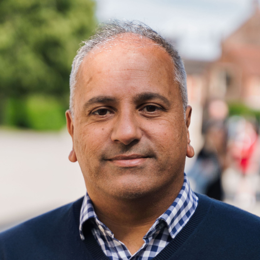 Headshot of Rev. Dr. Christian Selvaratnam