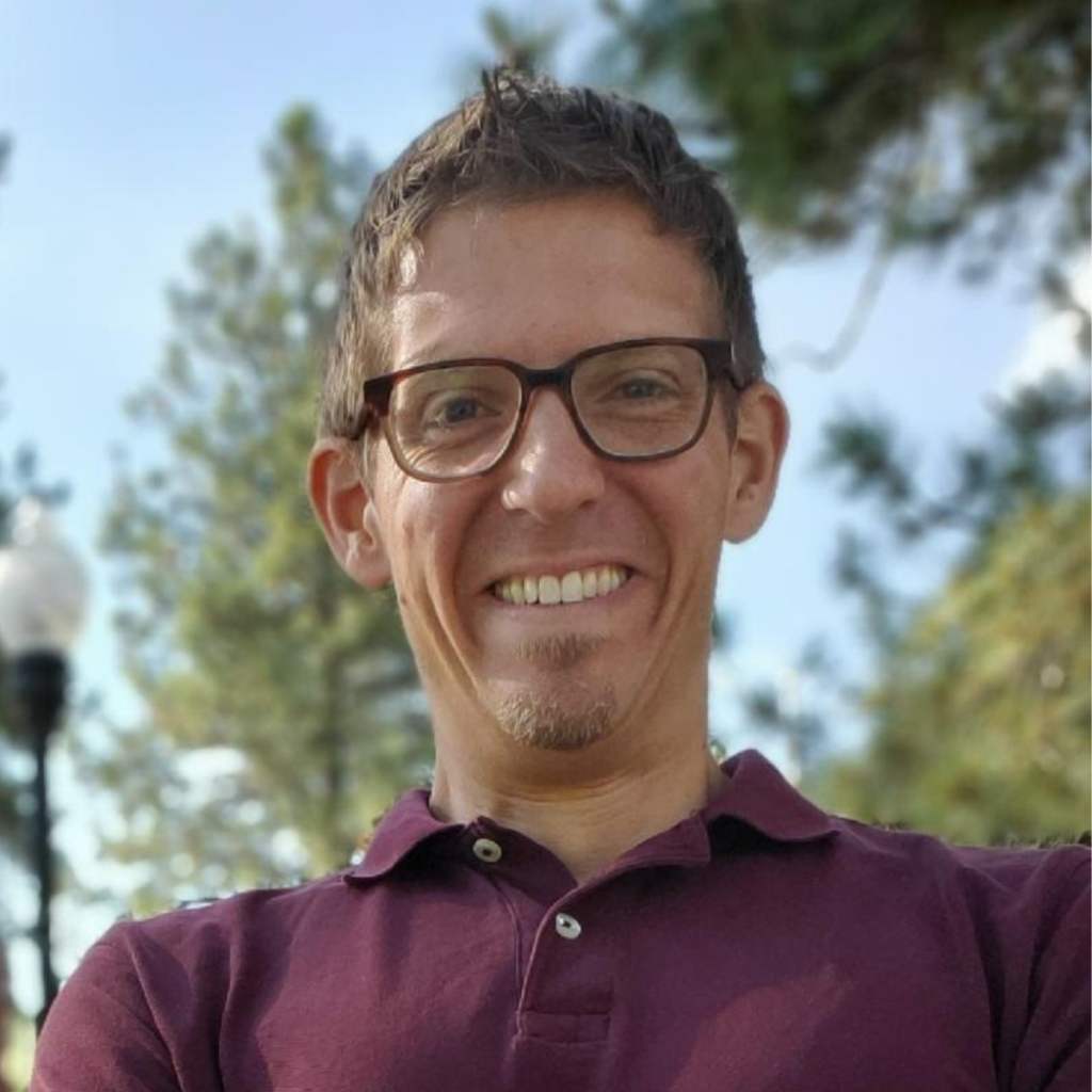 Headshot of Eric Huseth