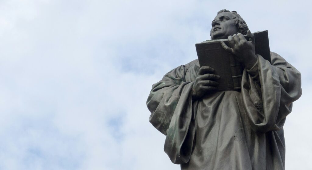 A statue of Martin Luther